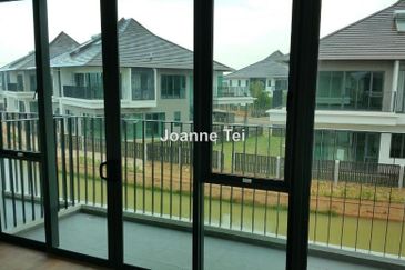 Charms of Nusantara, Setia Eco Glades