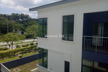 Opus Lake Vicinity @ Perdana Lakeview East