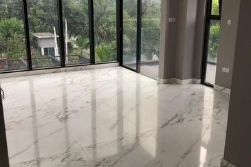 The Maisons, Perdana Lakeview East