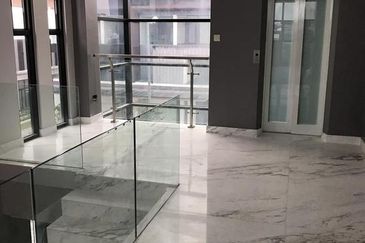 The Maisons, Perdana Lakeview East