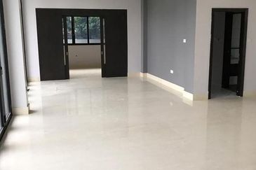 The Maisons, Perdana Lakeview East