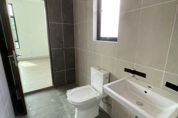 Opus Lake Vicinity @ Perdana Lakeview East