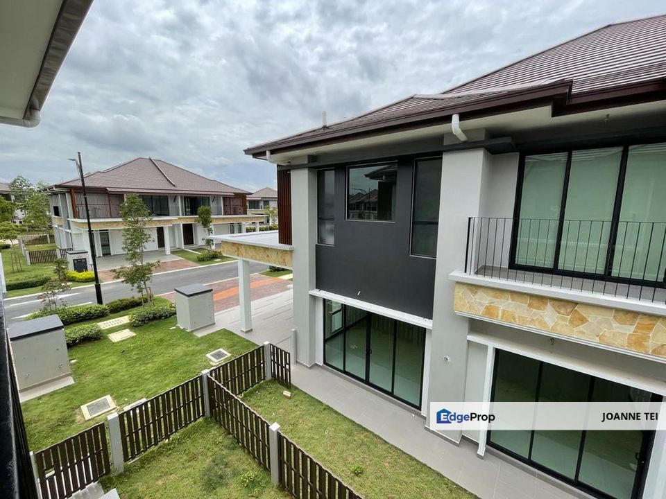 Leyana @ Isle Of Botanica, Selangor, Cyberjaya