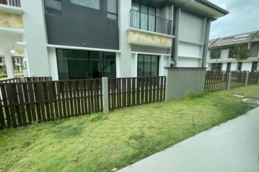 Isle of Botanica, Setia Eco Glades