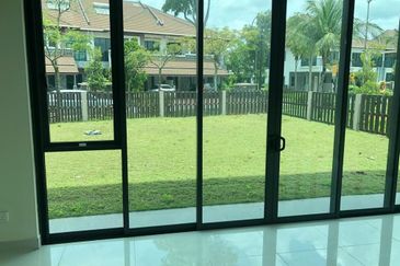 Charms of Nusantara, Setia Eco Glades