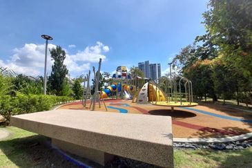 Lepironia Gardens, Setia Eco Glades