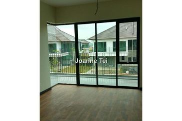 Charms of Nusantara, Setia Eco Glades