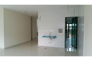 Charms of Nusantara, Setia Eco Glades