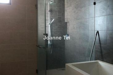 Charms of Nusantara, Setia Eco Glades