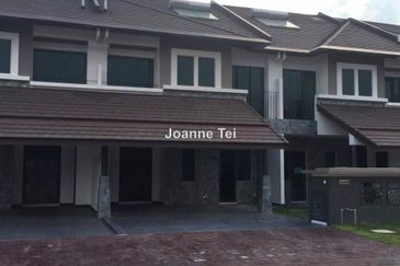 Charms of Nusantara, Setia Eco Glades