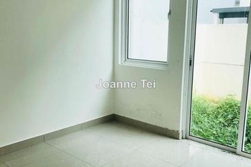 Jacaranda Garden Residence