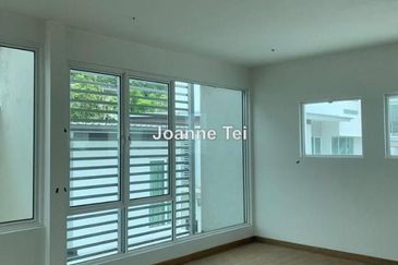 Jacaranda Garden Residence