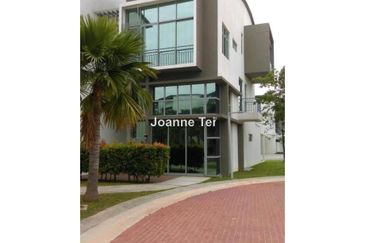 Symphony Hills Schubert