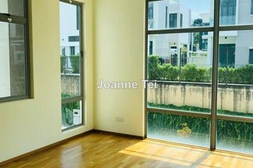 Symphony Hills Schubert