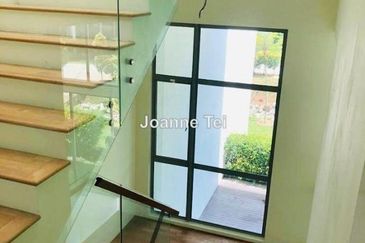 Symphony Hills Schubert