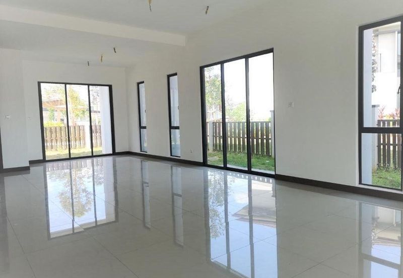 Isle of Botanica, Setia Eco Glades