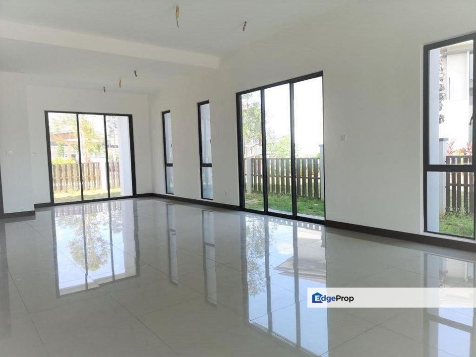 Atyca @ Isle Of Botanica, Selangor, Cyberjaya