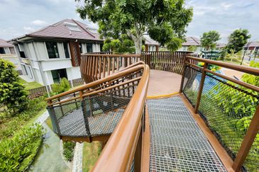 Isle of Botanica, Setia Eco Glades