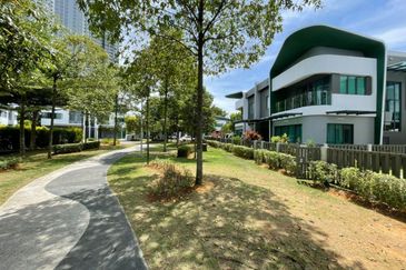 Lepironia Gardens, Setia Eco Glades