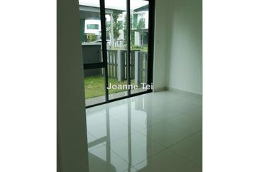 Lepironia Gardens, Setia Eco Glades