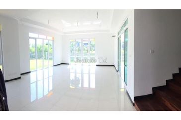 Eastern Heritage, Setia Eco Glades