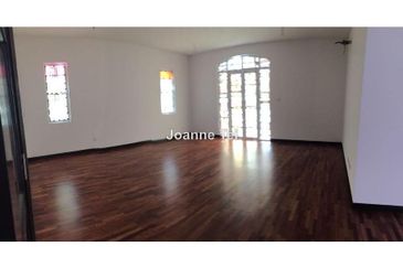 Eastern Heritage, Setia Eco Glades