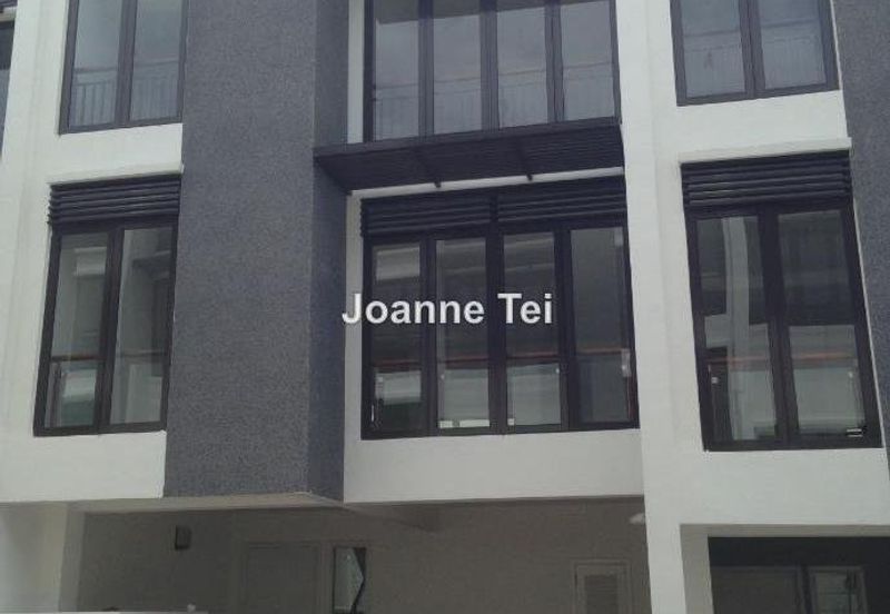 Mozart, Symphony Hills