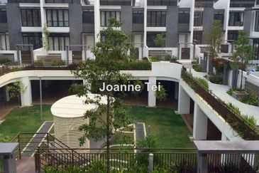 Mozart, Symphony Hills