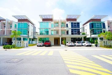 Jacaranda Garden Residence