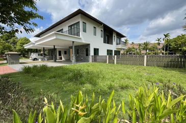 Charms of Nusantara, Setia Eco Glades