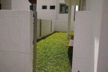 Jacaranda Garden Residence