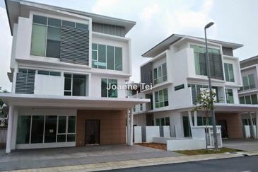 Jacaranda Garden Residence