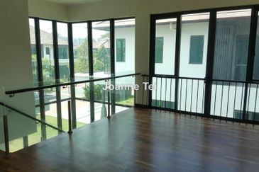 Charms of Nusantara, Setia Eco Glades