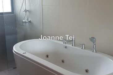 Charms of Nusantara, Setia Eco Glades