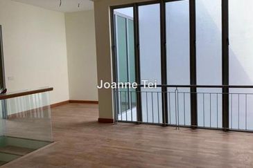 Symphony Hills Schumann