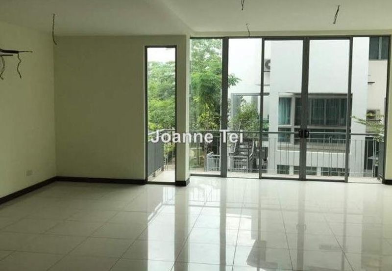 Symphony Hills Schumann