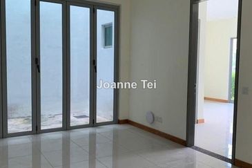 Symphony Hills Schumann