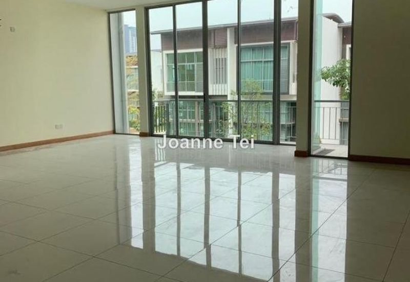 Symphony Hills Schumann