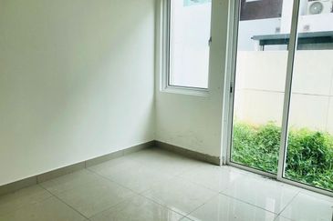 Jacaranda Garden Residence