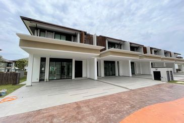 Isle of Botanica, Setia Eco Glades