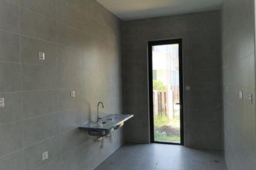 Isle of Botanica, Setia Eco Glades