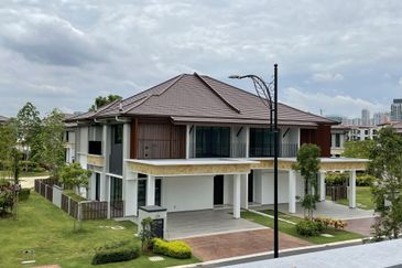 Isle of Botanica, Setia Eco Glades