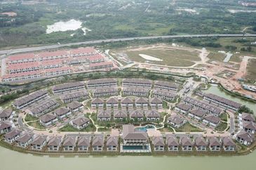 Isle of Botanica, Setia Eco Glades