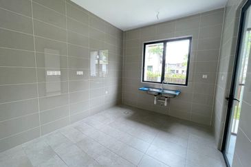 Isle of Botanica, Setia Eco Glades