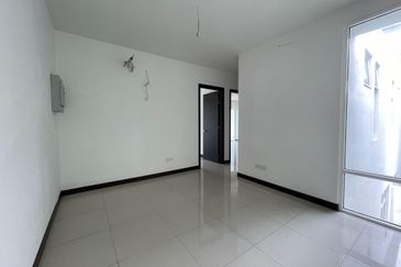 Trillium, Perdana Lakeview East