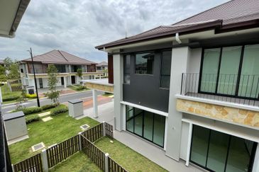 Isle of Botanica, Setia Eco Glades