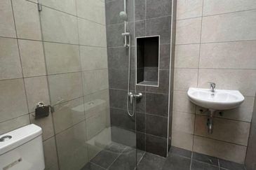 Jewels of Grasmere, Setia Marina