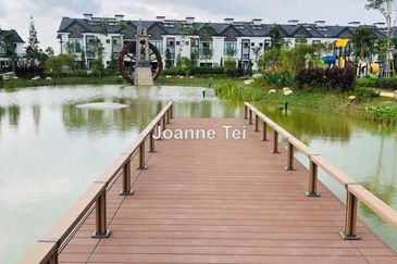 Jewels of Grasmere, Setia Marina