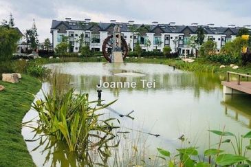 Jewels of Grasmere, Setia Marina