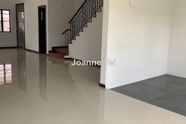 Jewels of Grasmere, Setia Marina